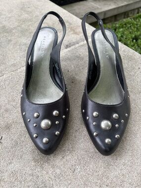 Kenneth Cole Reaction Studded Black Pointed Heels